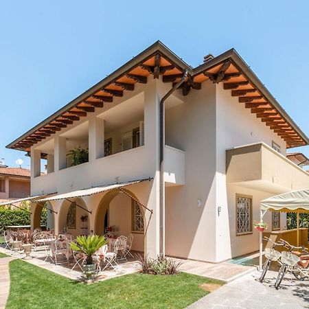Villa Diletta B&B Forte dei Marmi Exterior photo